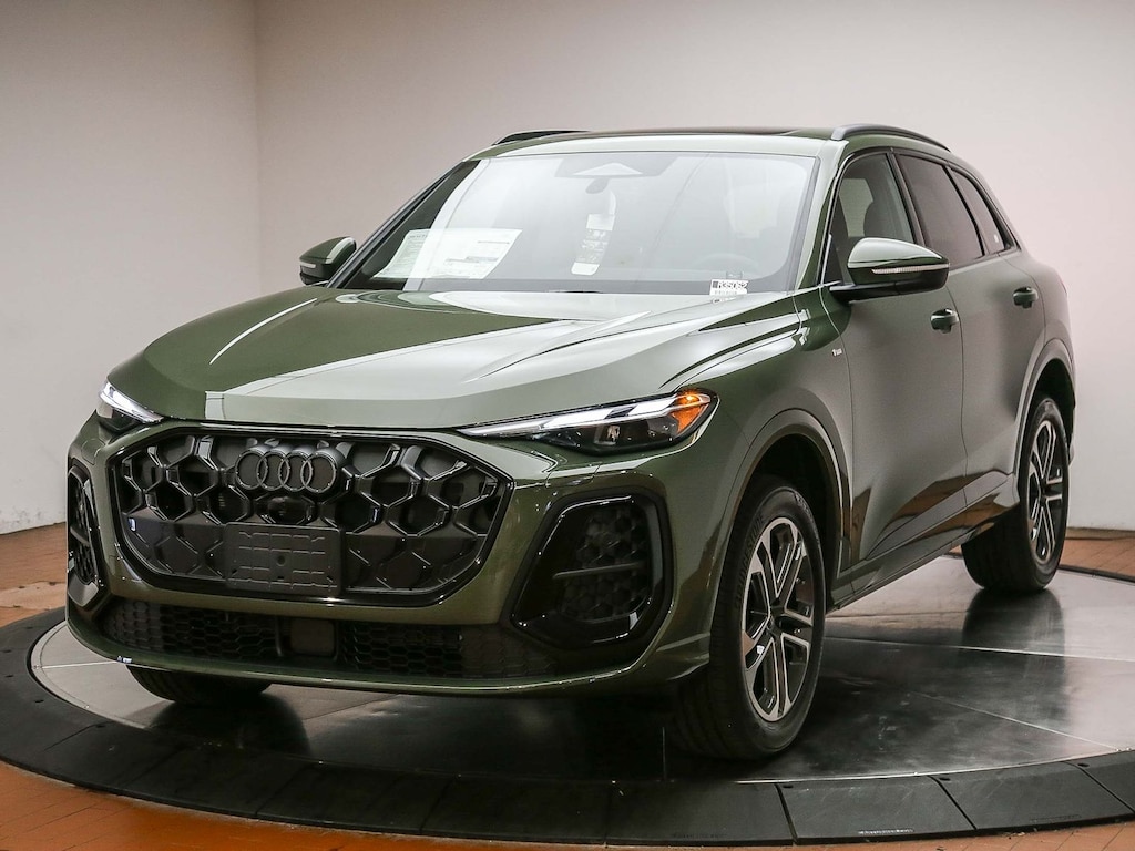 New 2026 Audi Q5 Premium SUV
