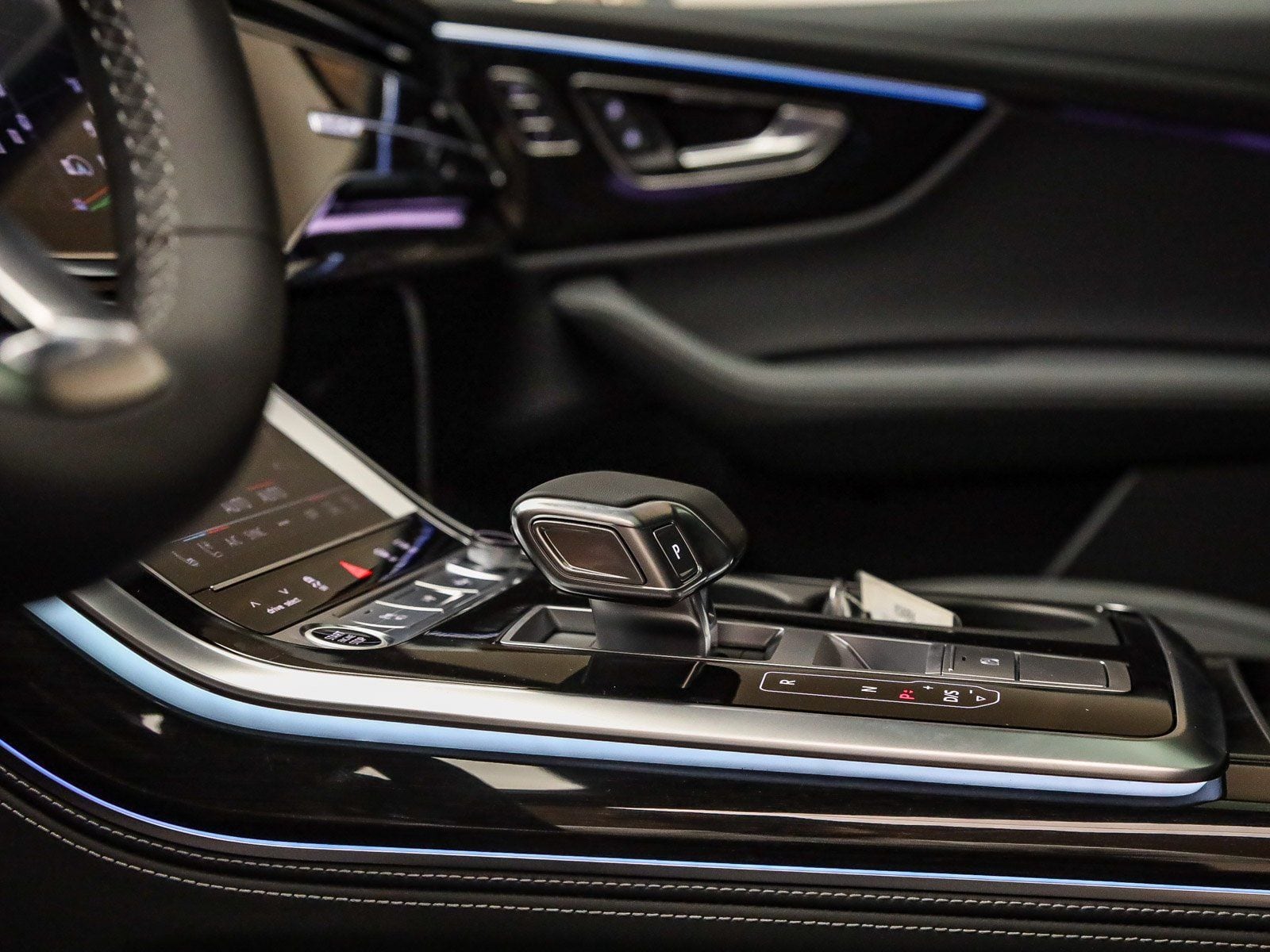 2026 Audi Q8 Prestige - Photo 25