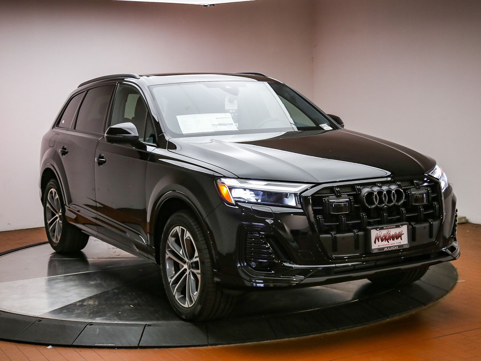 New 2026 Audi Q7 45 Premium SUV