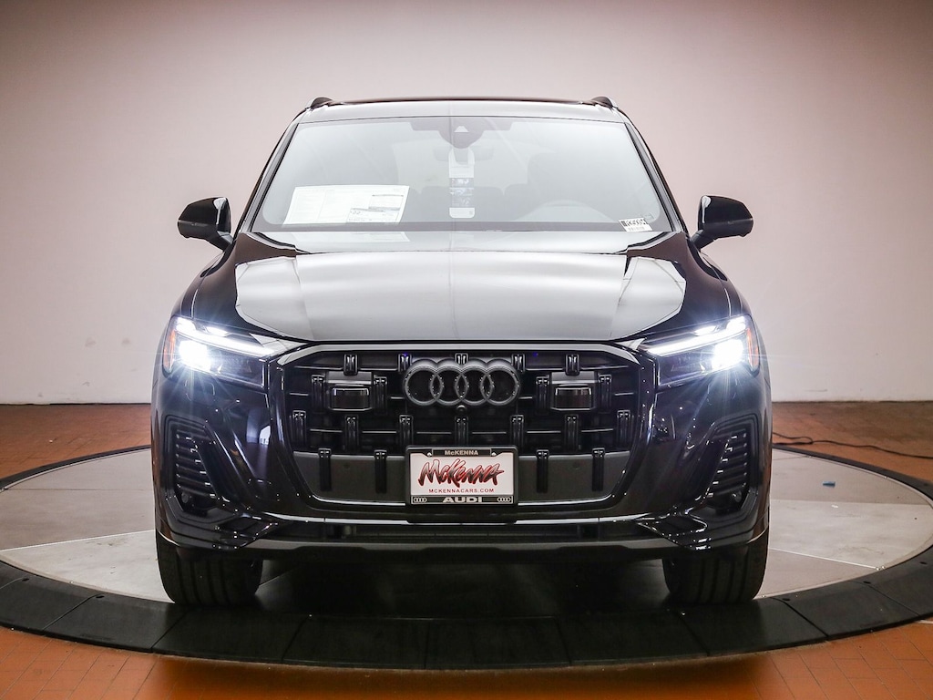 New 2026 Audi Q7 45 Premium SUV