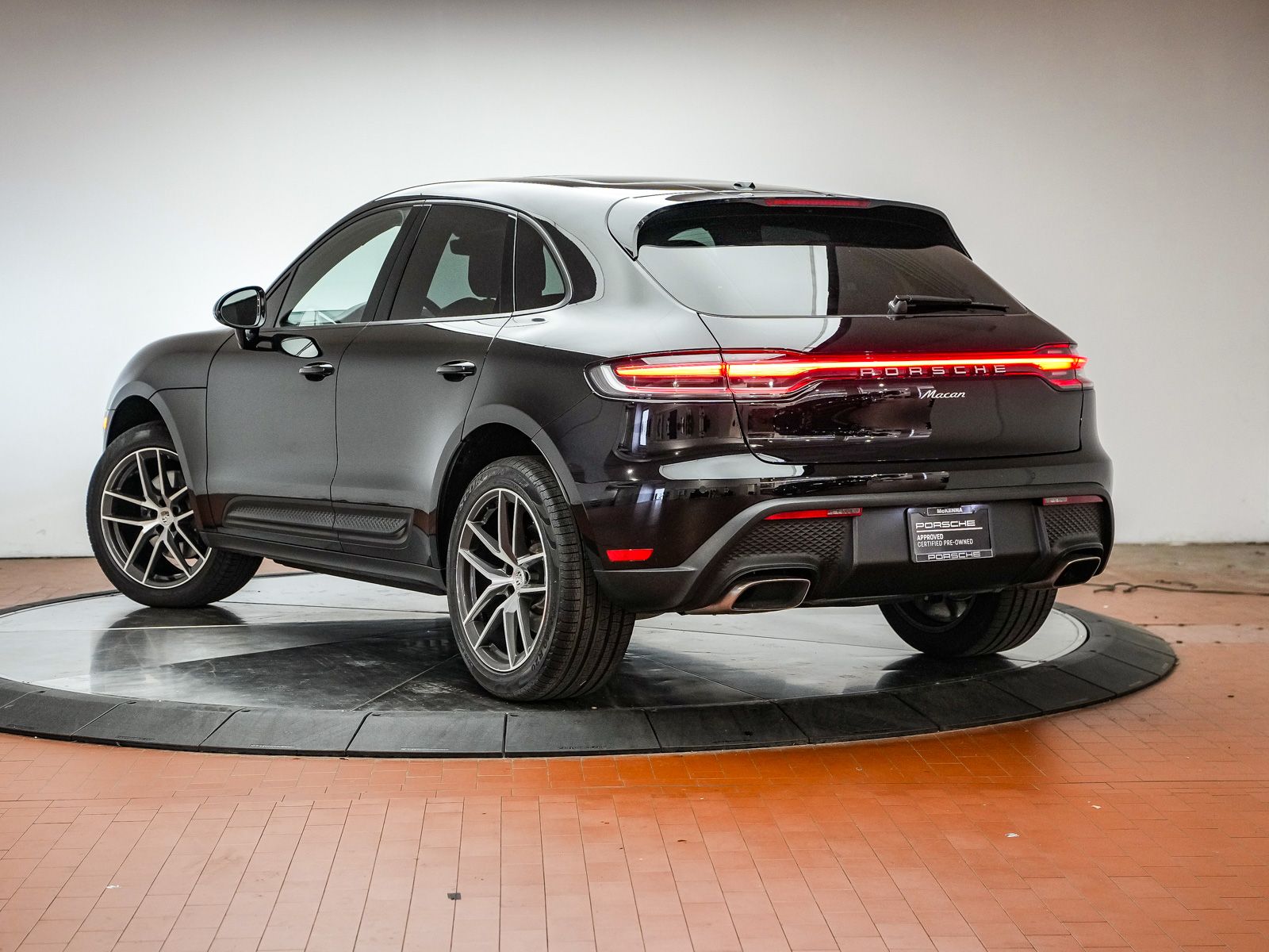 Certified 2024 Porsche Macan SUV