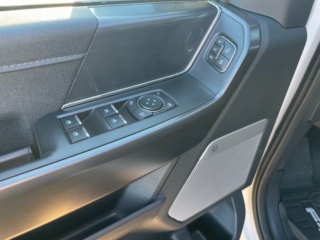 2025 Ford F-150 Lariat - Photo 10