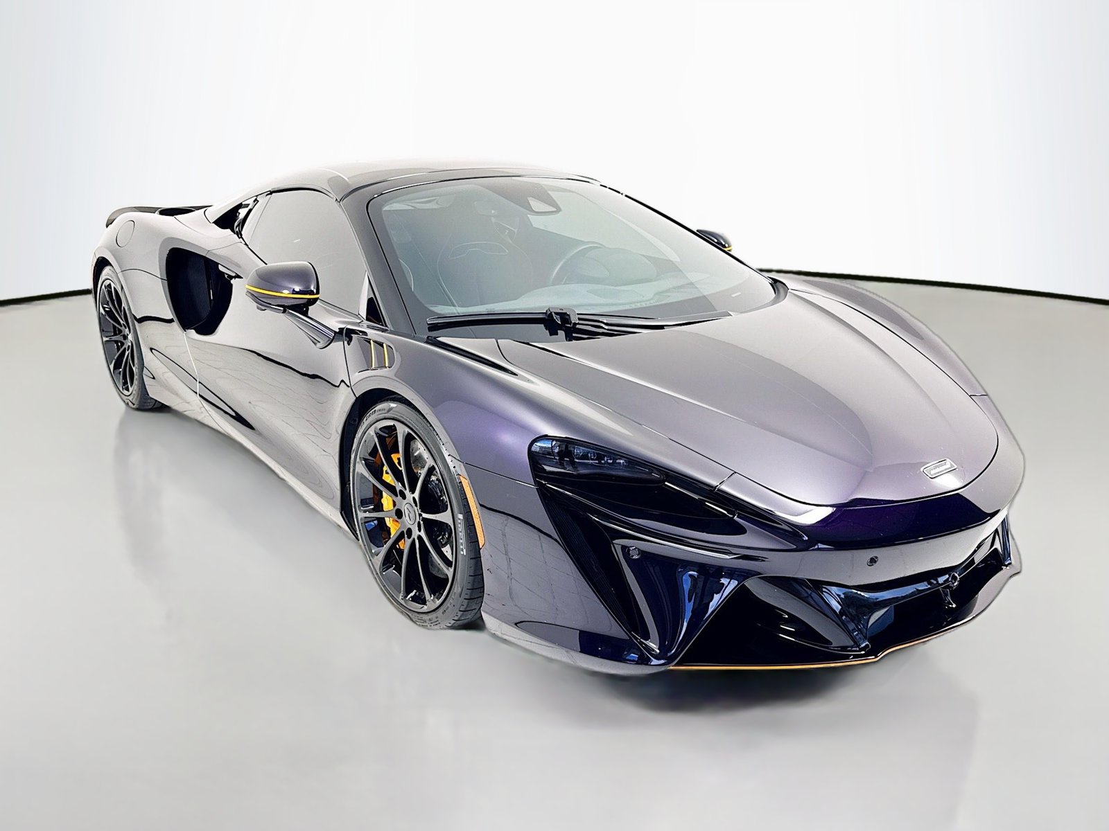 2025 McLaren Artura