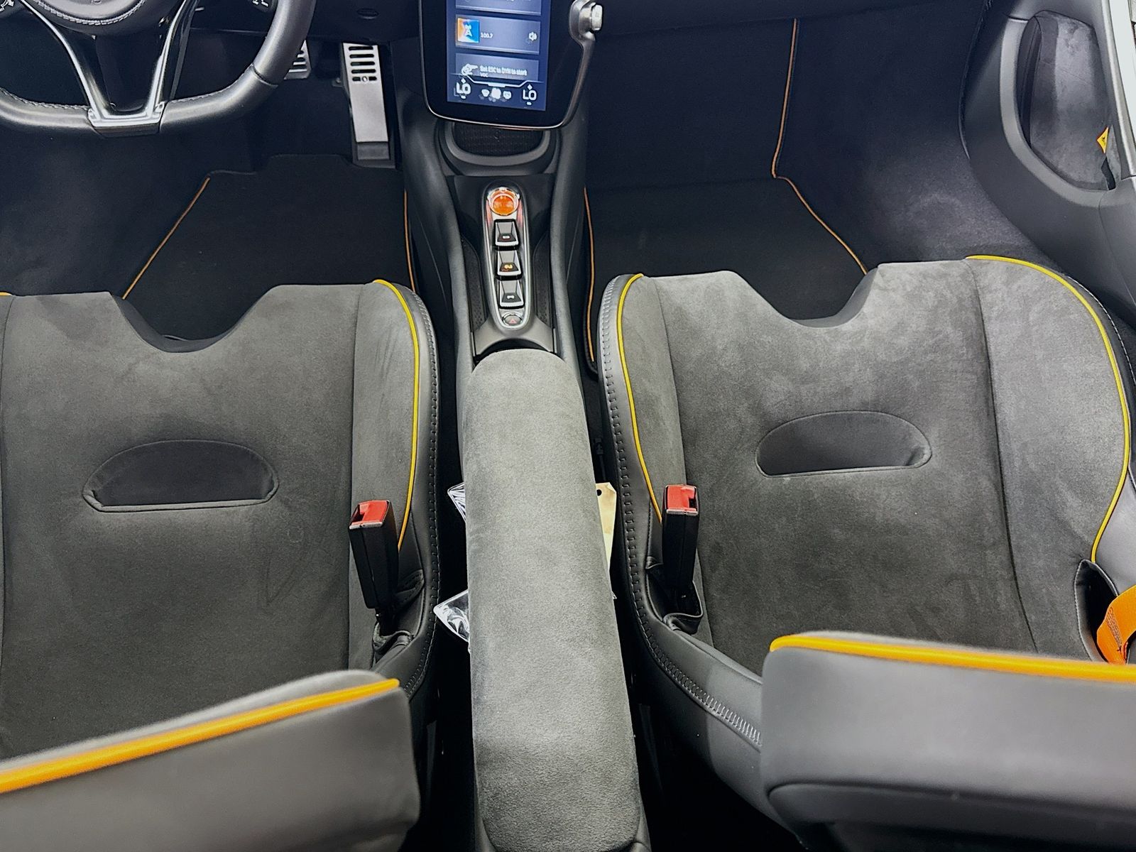 2025 McLaren Artura Base - Photo 21
