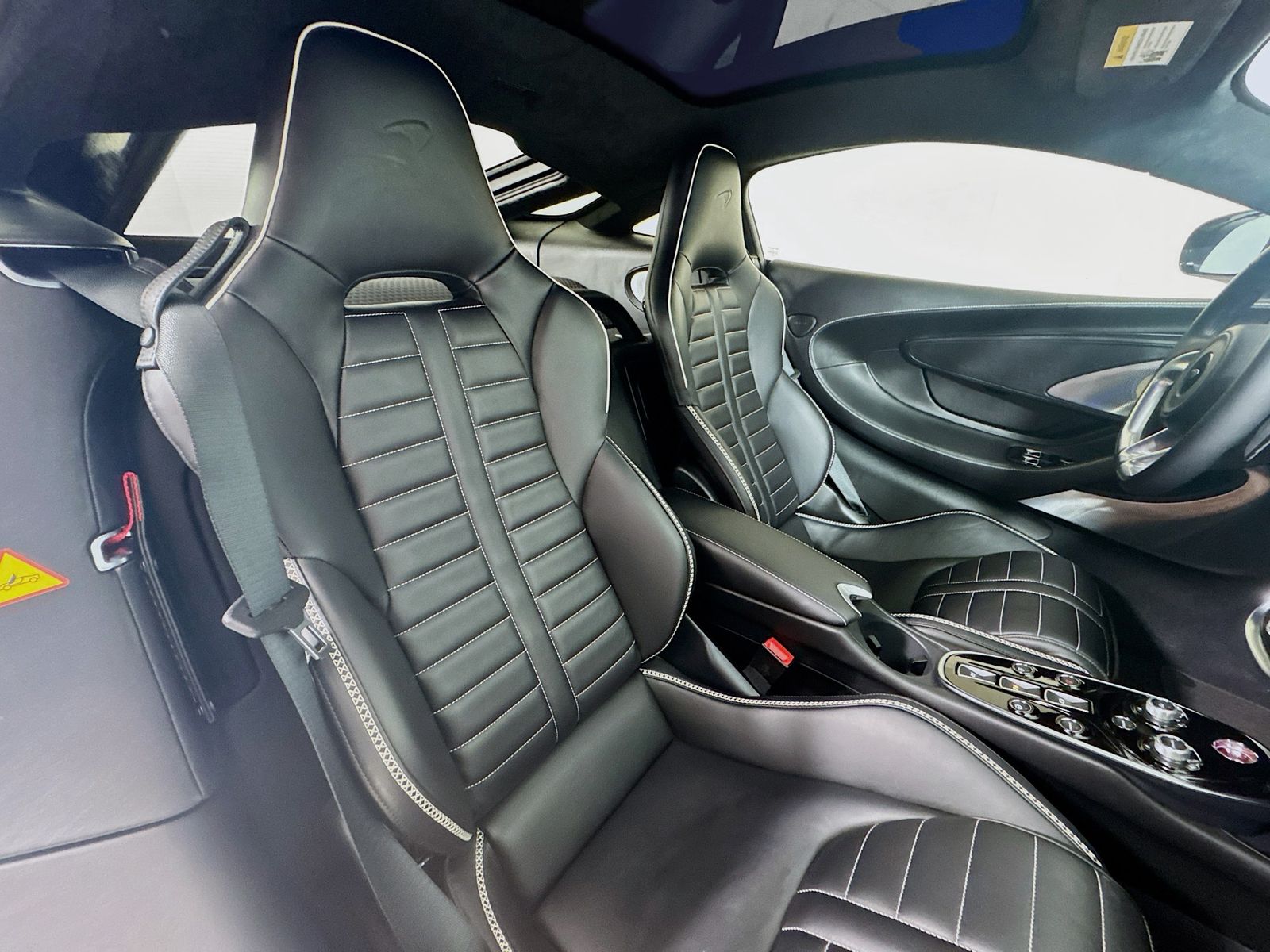 2025 McLaren GTS Base - Photo 23