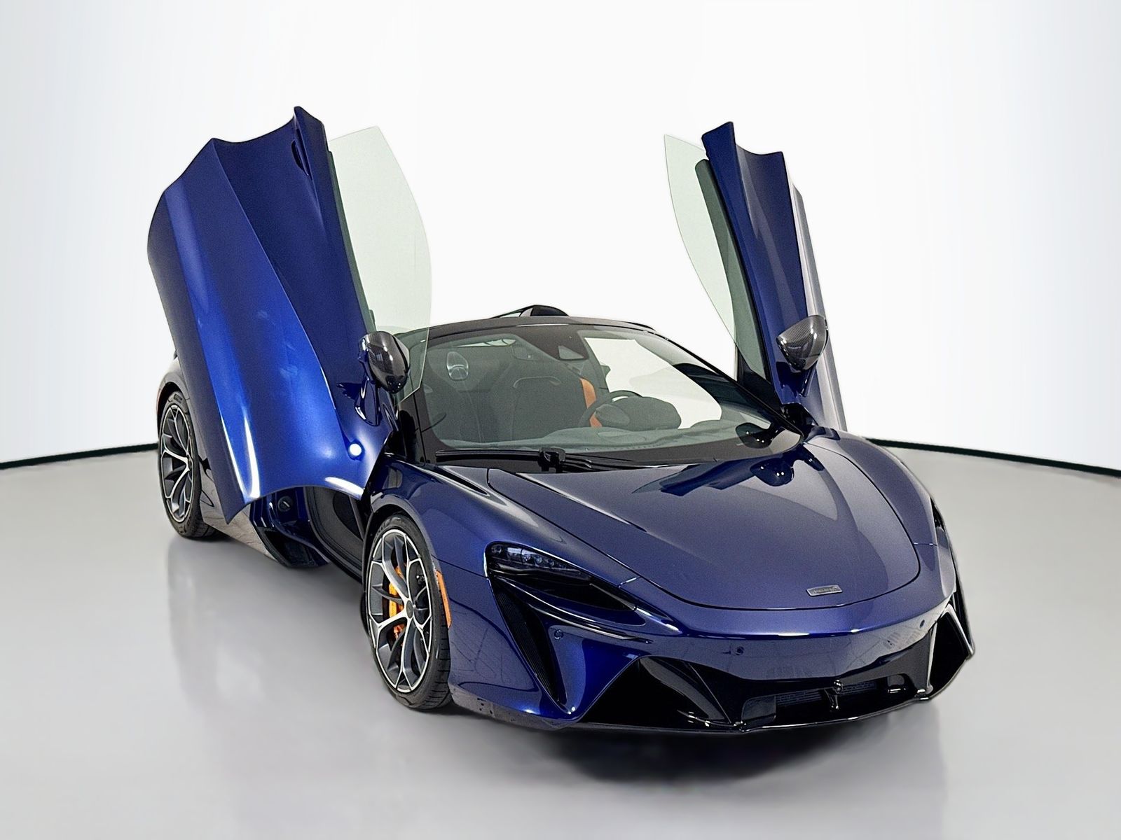 2025 McLaren Artura