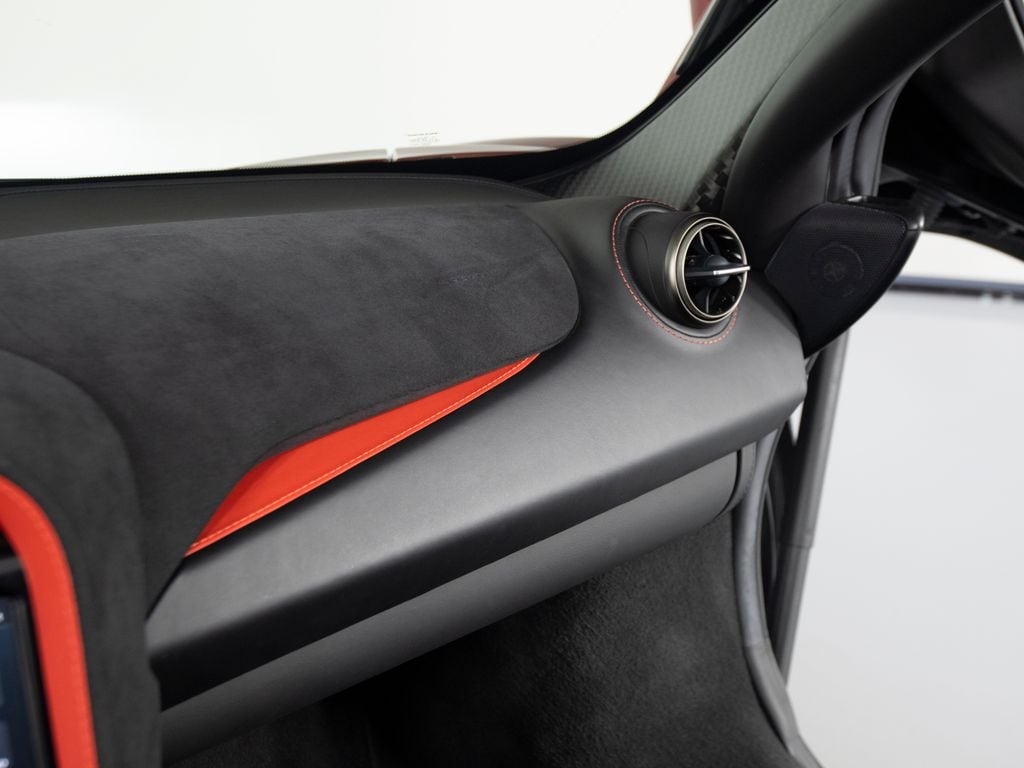 2022 McLaren 720S Performance - Photo 27