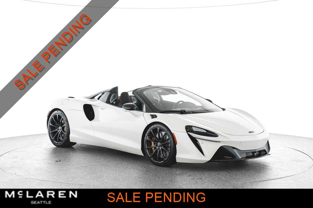 2025 McLaren Artura