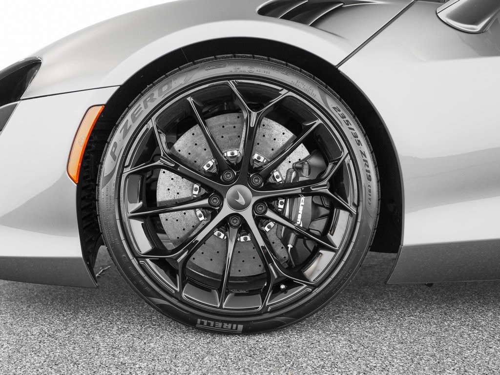 2026 McLaren Artura Base - Photo 23