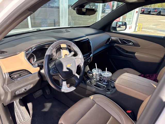 Used 2022 Chevrolet Traverse Premier SUV
