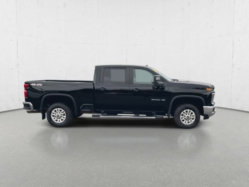 Used 2025 Chevrolet Silverado 2500 HD LT Truck Crew Cab