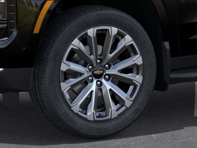 2027 Chevrolet Suburban High Country - Photo 9