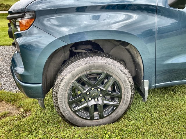 2024 Chevrolet Silverado 1500 Custom - Photo 18