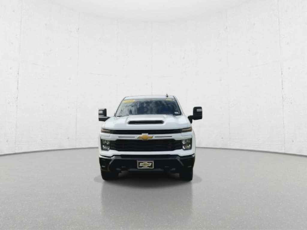 Used 2024 Chevrolet Silverado 2500 HD Custom Truck