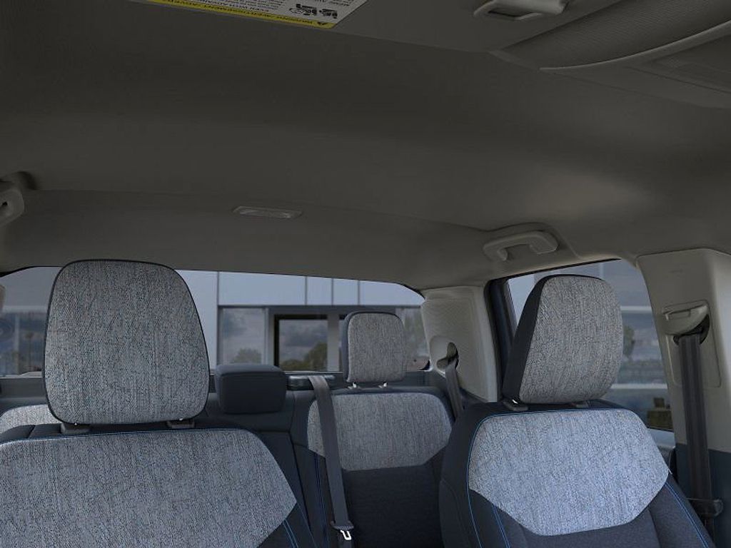 2025 Ford Maverick XLT - Photo 12