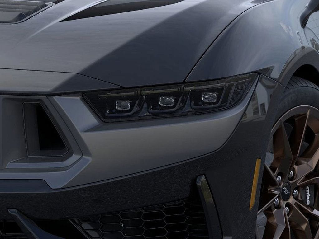 2025 Ford Mustang Dark Horse - Photo 18