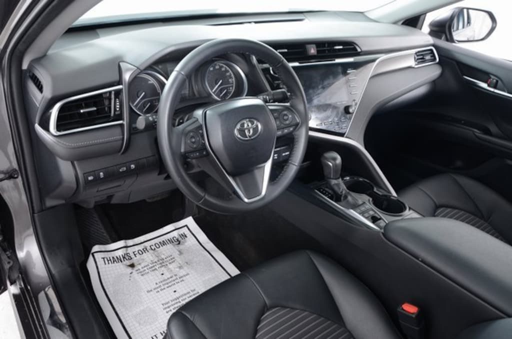 Used 2018 Toyota Camry Hybrid SE Hybrid SE CVT