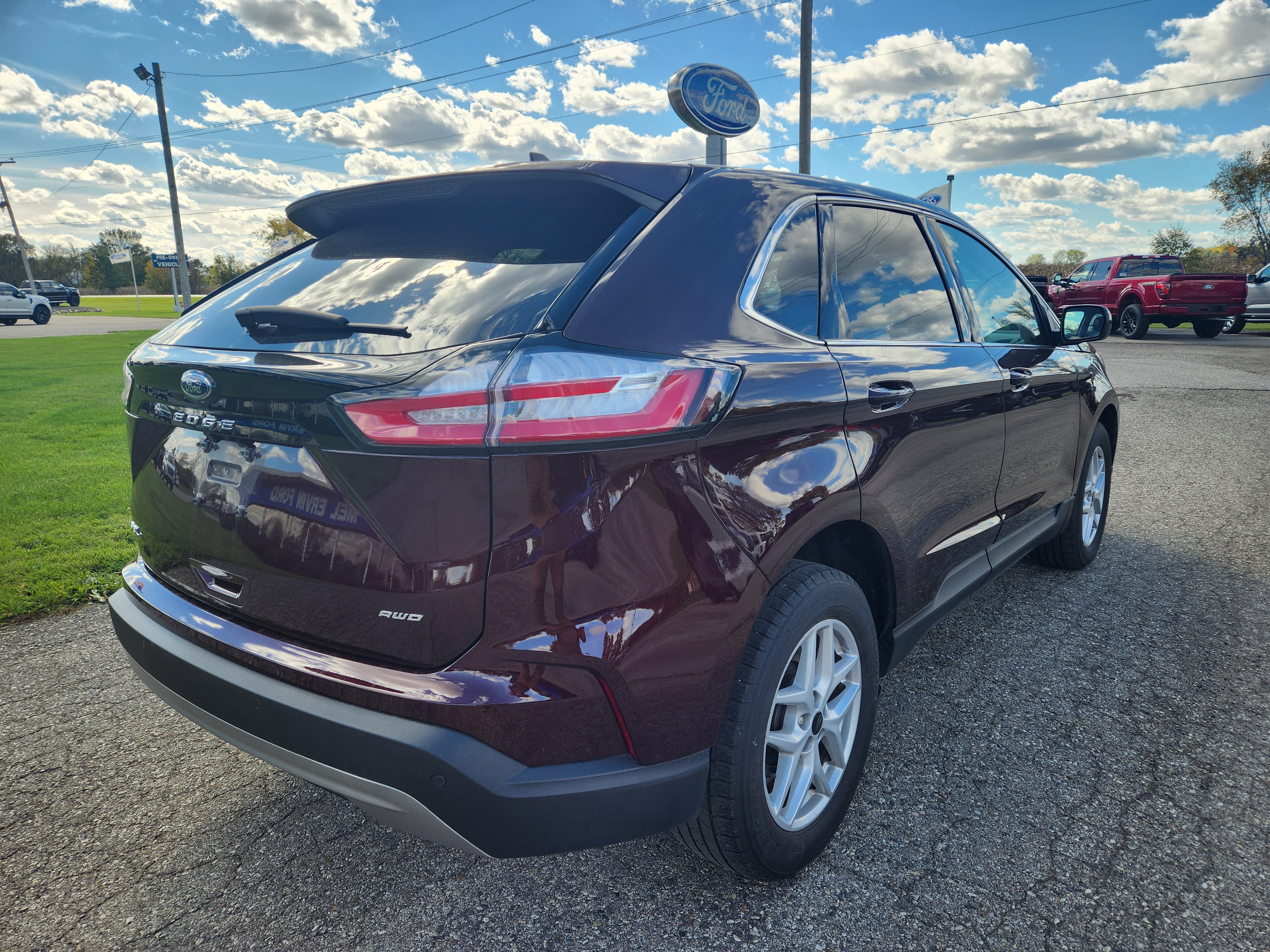 Used 2024 Ford Edge SEL SUV