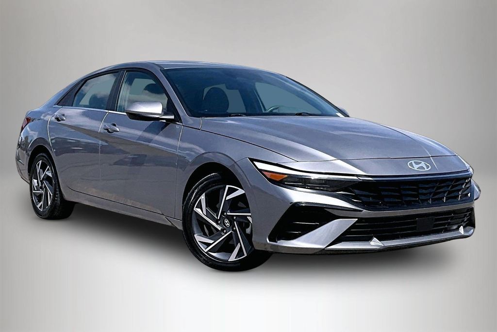 2025 Hyundai Elantra SEL