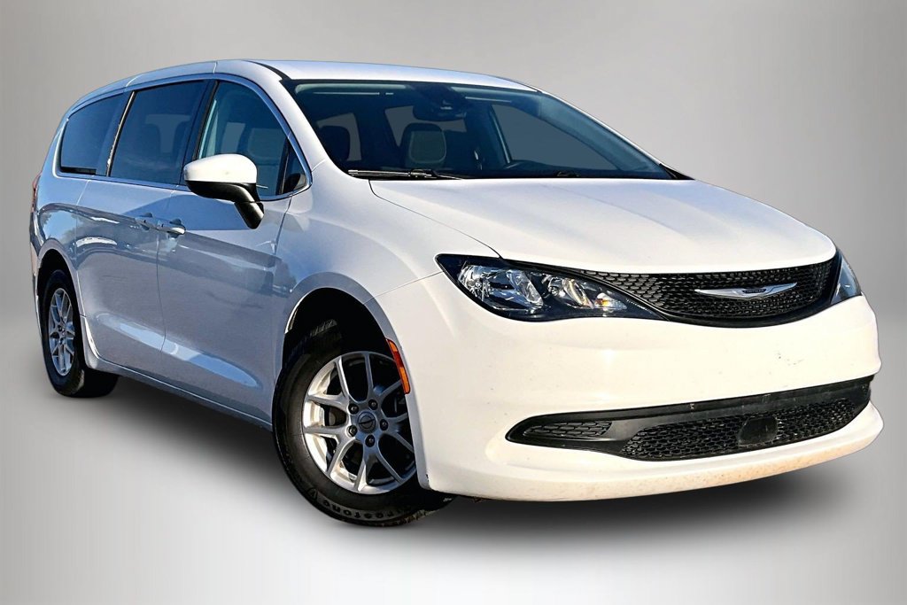 2023 Chrysler Voyager