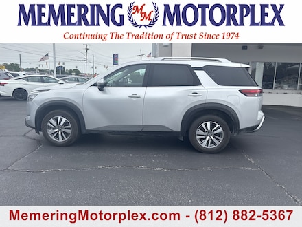 2025 Nissan Pathfinder SL