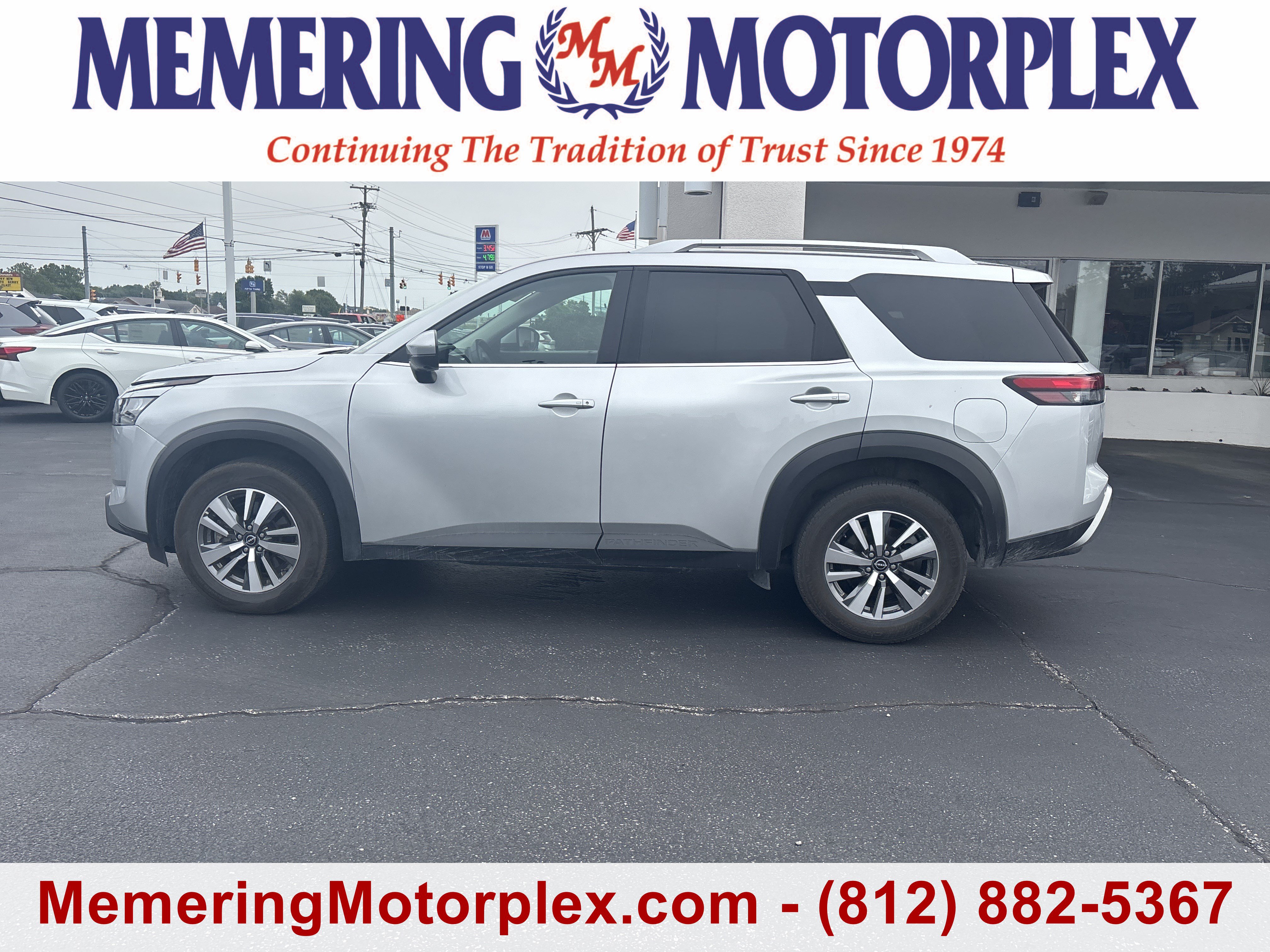 2025 Nissan Pathfinder SL SUV