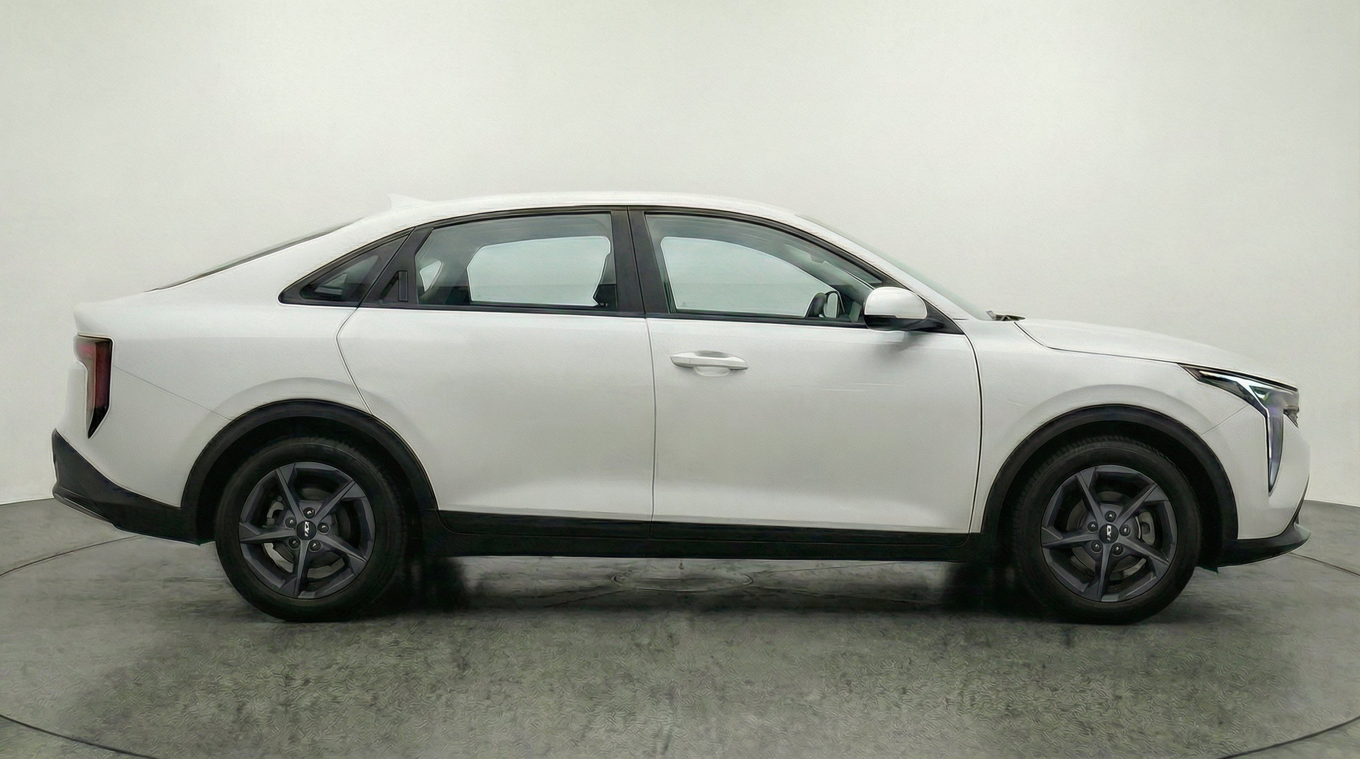 Thumbnail: 2025 Kia K4 - 10