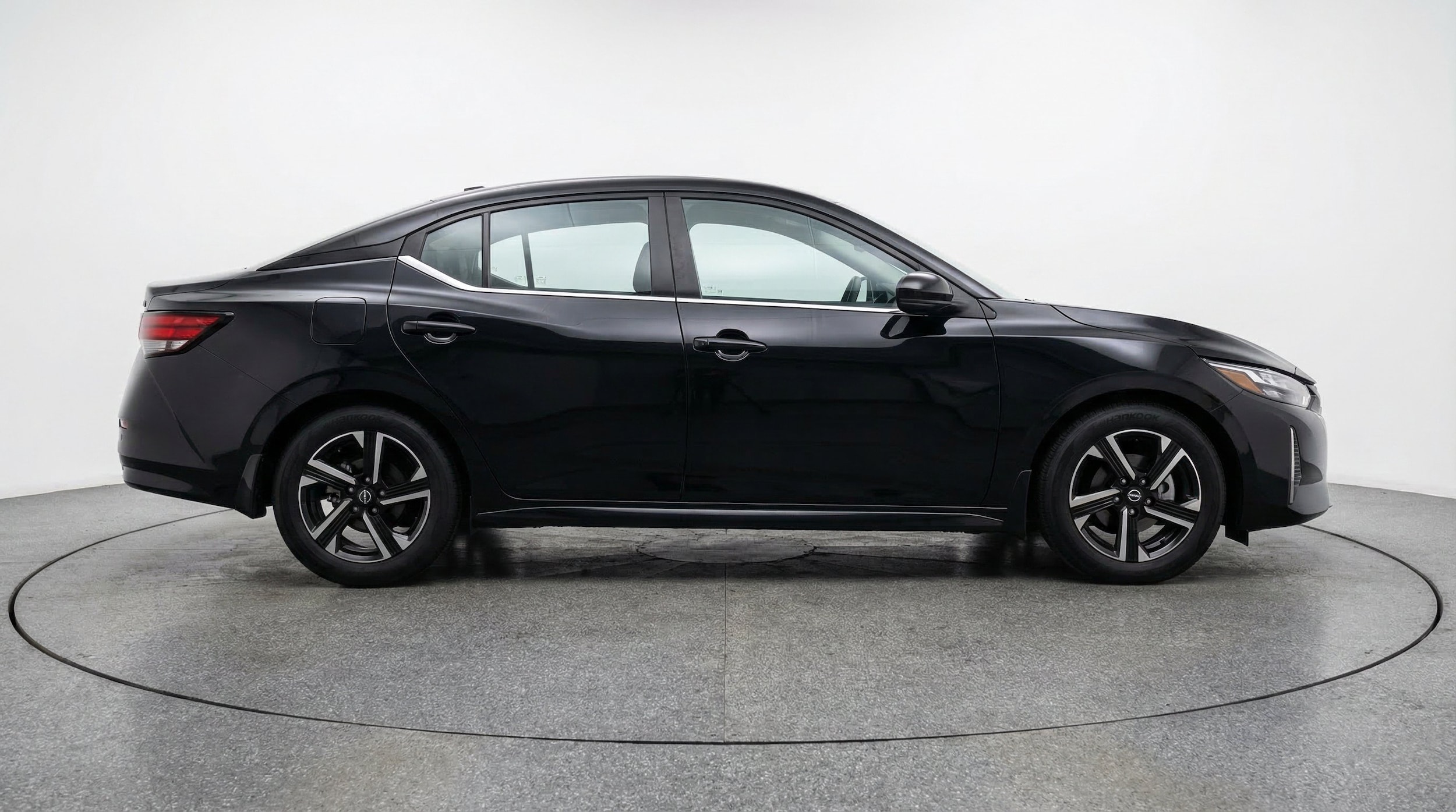Thumbnail: 2025 Nissan Sentra - 10
