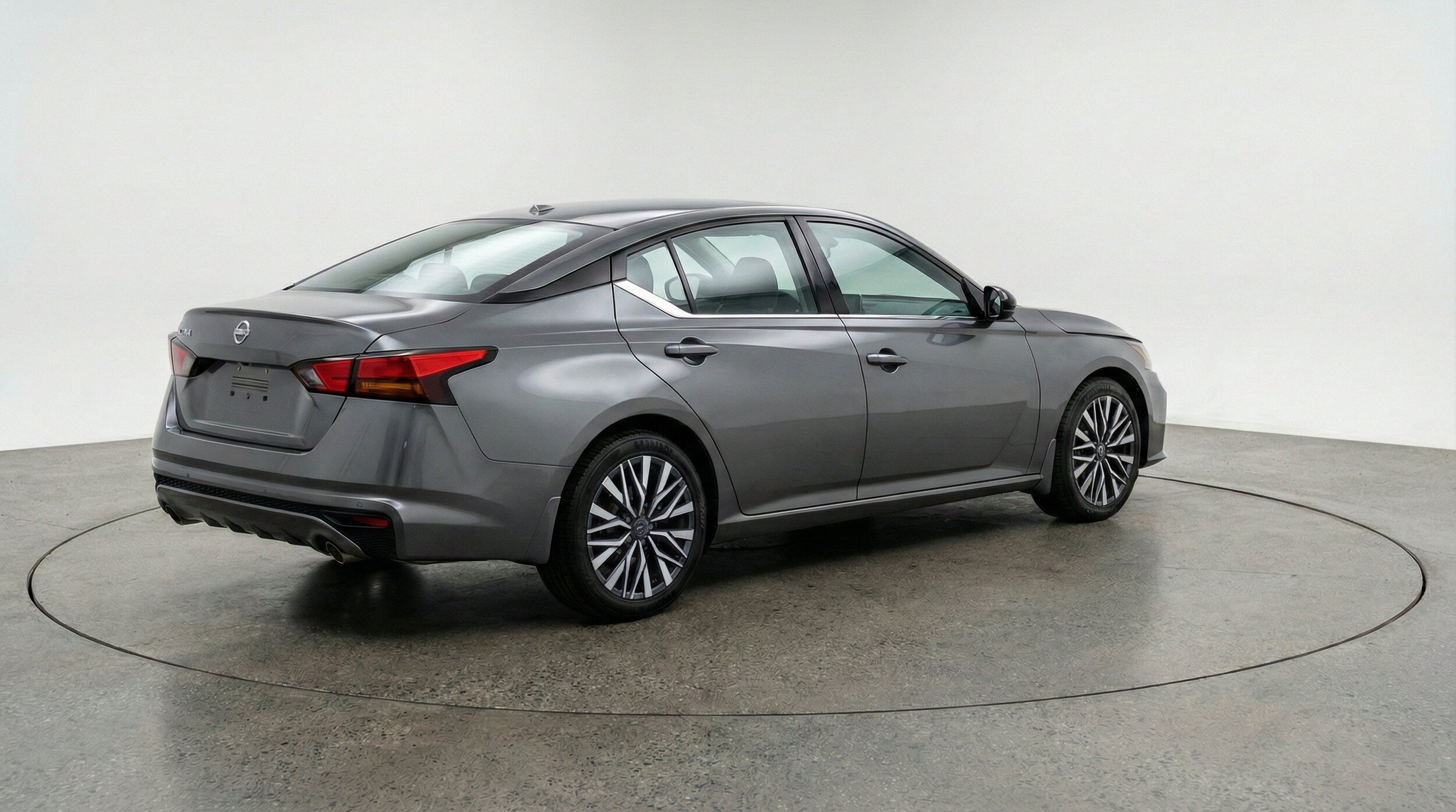 Thumbnail: 2025 Nissan Altima - 9