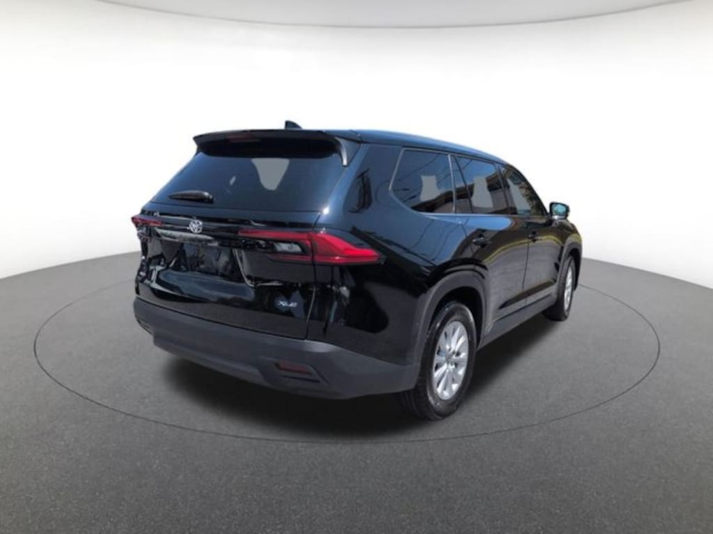 Used 2024 Toyota Grand Highlander XLE AWD SUV