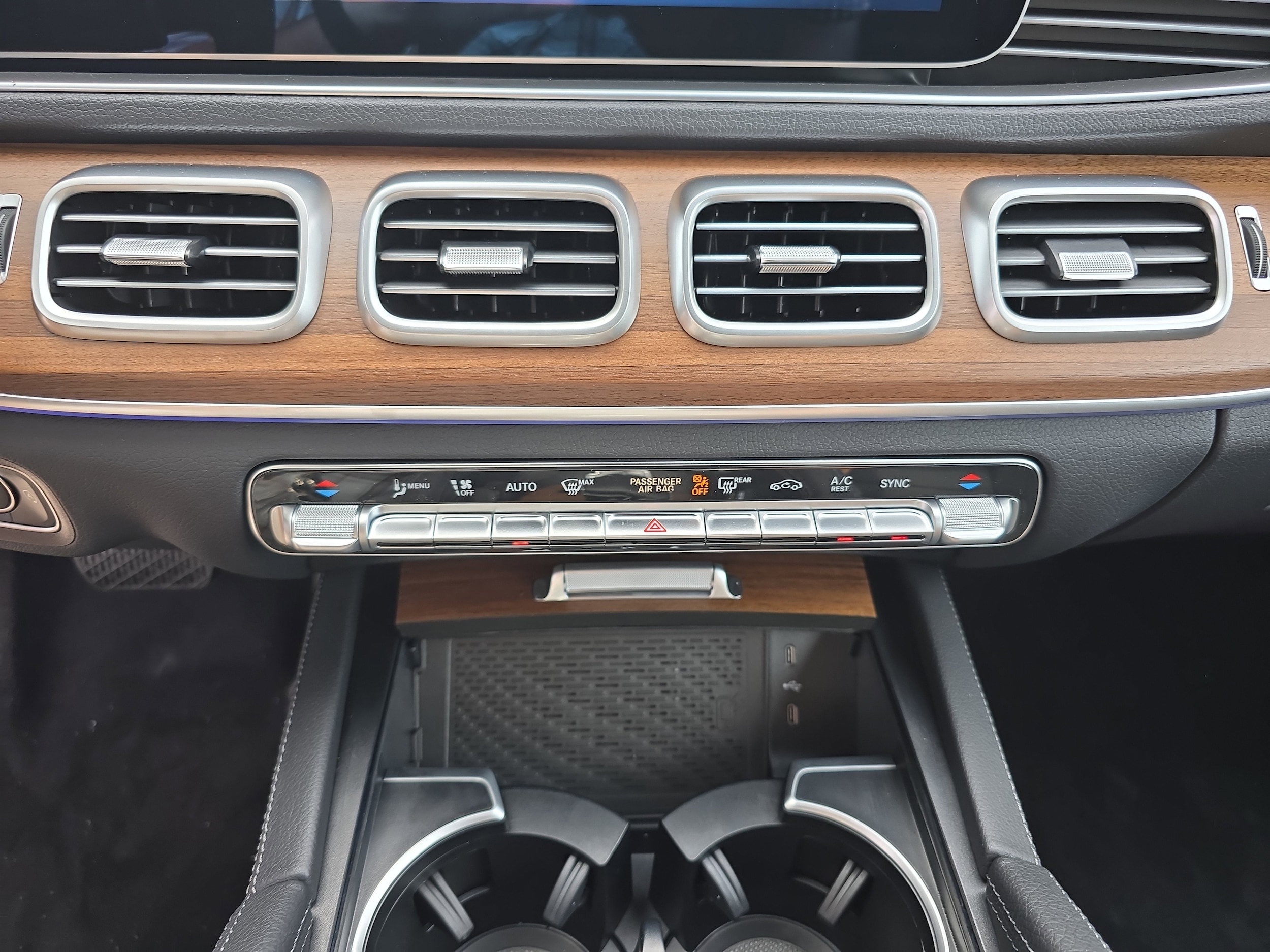 2026 Mercedes-Benz GLE GLE350 - Photo 31