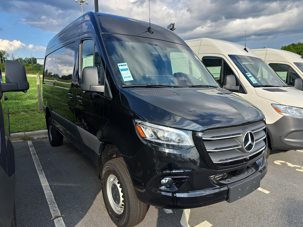 New 2026 Mercedes-Benz Sprinter 2500 Standard Roof 4-Cyl Diesel HO Van Cargo Van