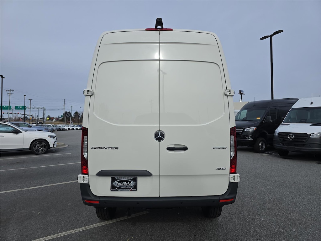New 2026 Mercedes-Benz Sprinter Cargo Van Standard Roof 4-Cyl Diesel HO 2500 Standard Roof I4 Diesel HO 144 AWD
