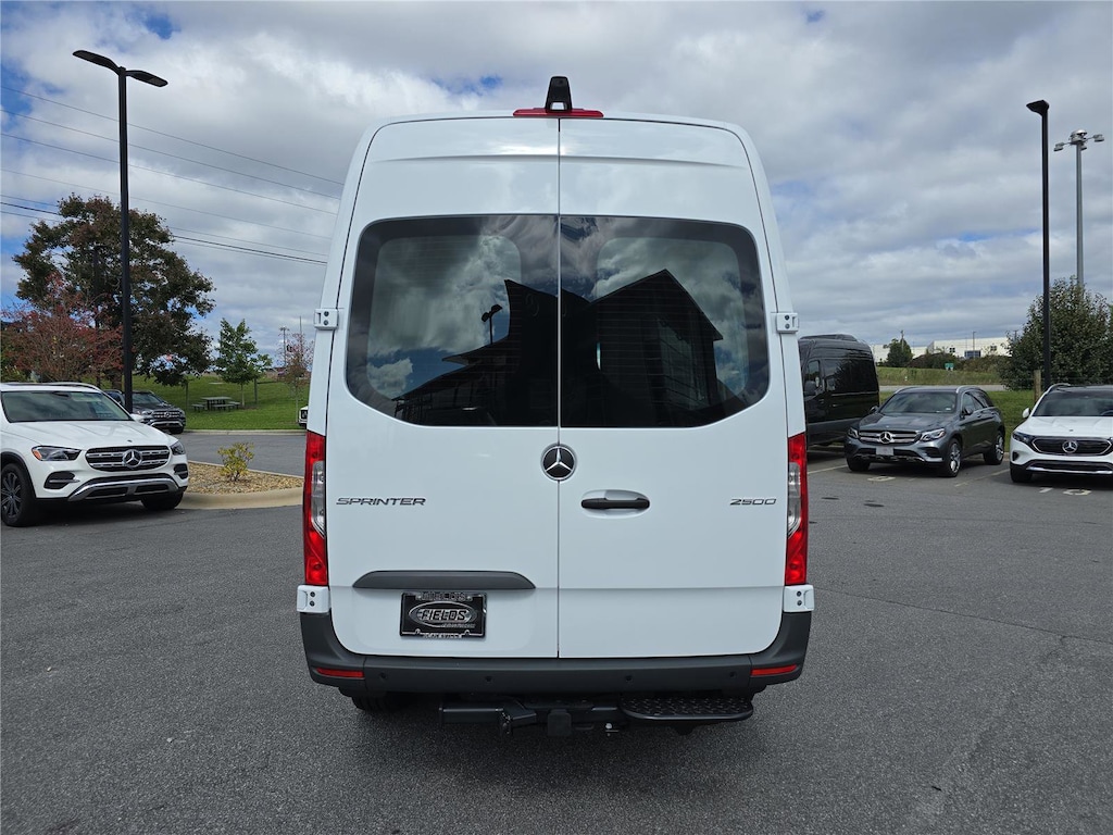 New 2026 Mercedes-Benz Sprinter 2500 Standard Roof 4-Cyl Diesel HO Van Cargo Van