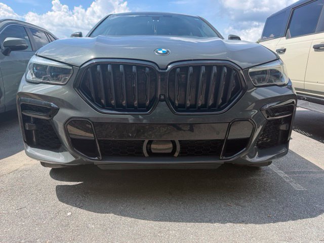 2022 BMW X6 M50i