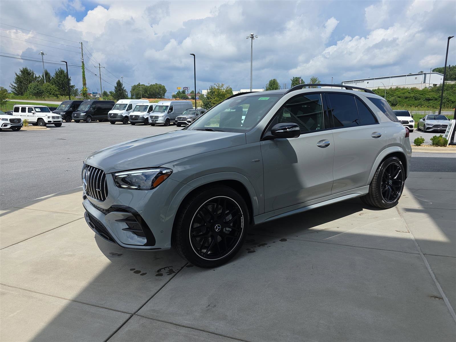 2026 Mercedes-Benz GLE AMG GLE 53 - Photo 9