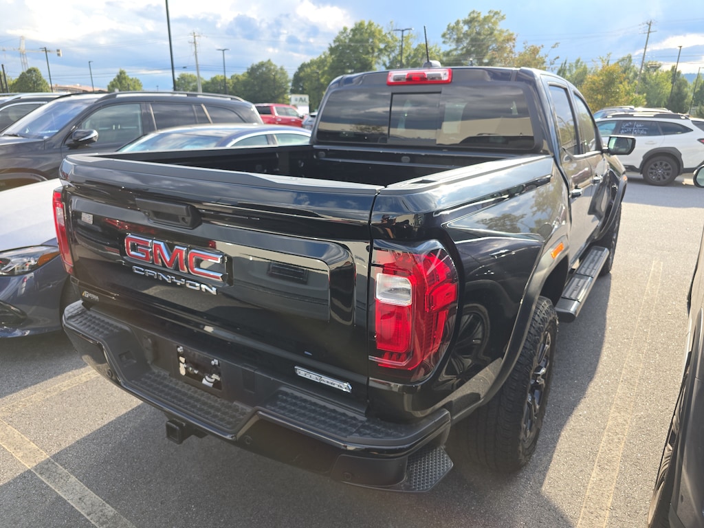 Used 2025 GMC Canyon Elevation 2WD Crew Cab Elevation