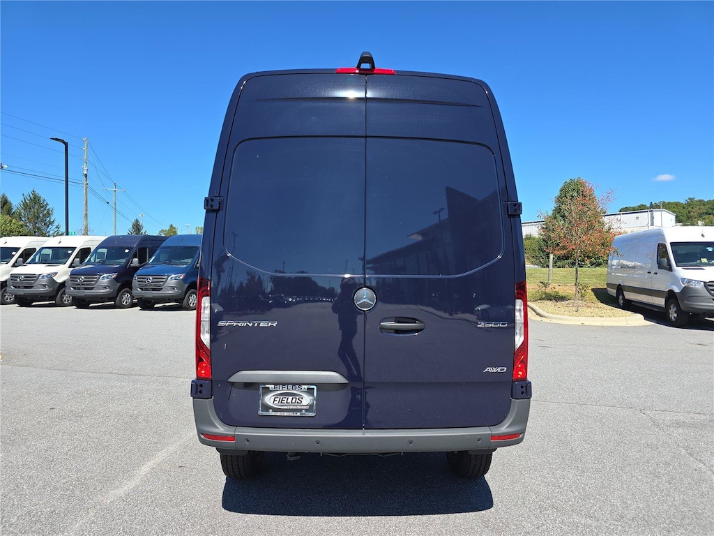 New 2026 Mercedes-Benz Sprinter Cargo Van Standard Roof 4-Cyl Diesel HO 2500 Standard Roof I4 Diesel HO 144 AWD