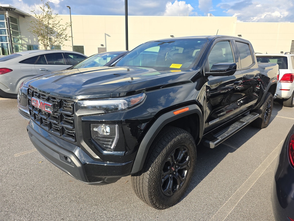 Used 2025 GMC Canyon Elevation 2WD Crew Cab Elevation
