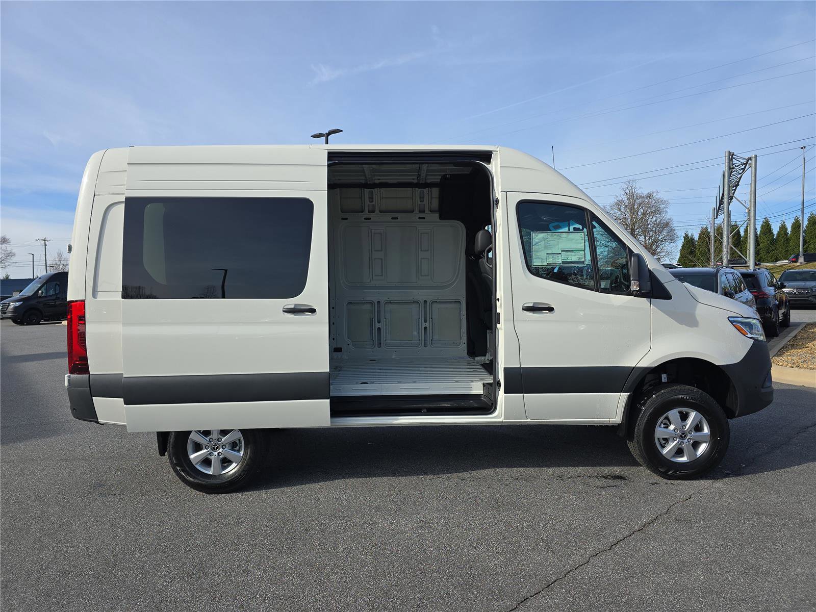 New 2026 Mercedes-Benz Sprinter Cargo Van Standard Roof 4-Cyl Diesel HO 2500 Standard Roof I4 Diesel HO 144 AWD