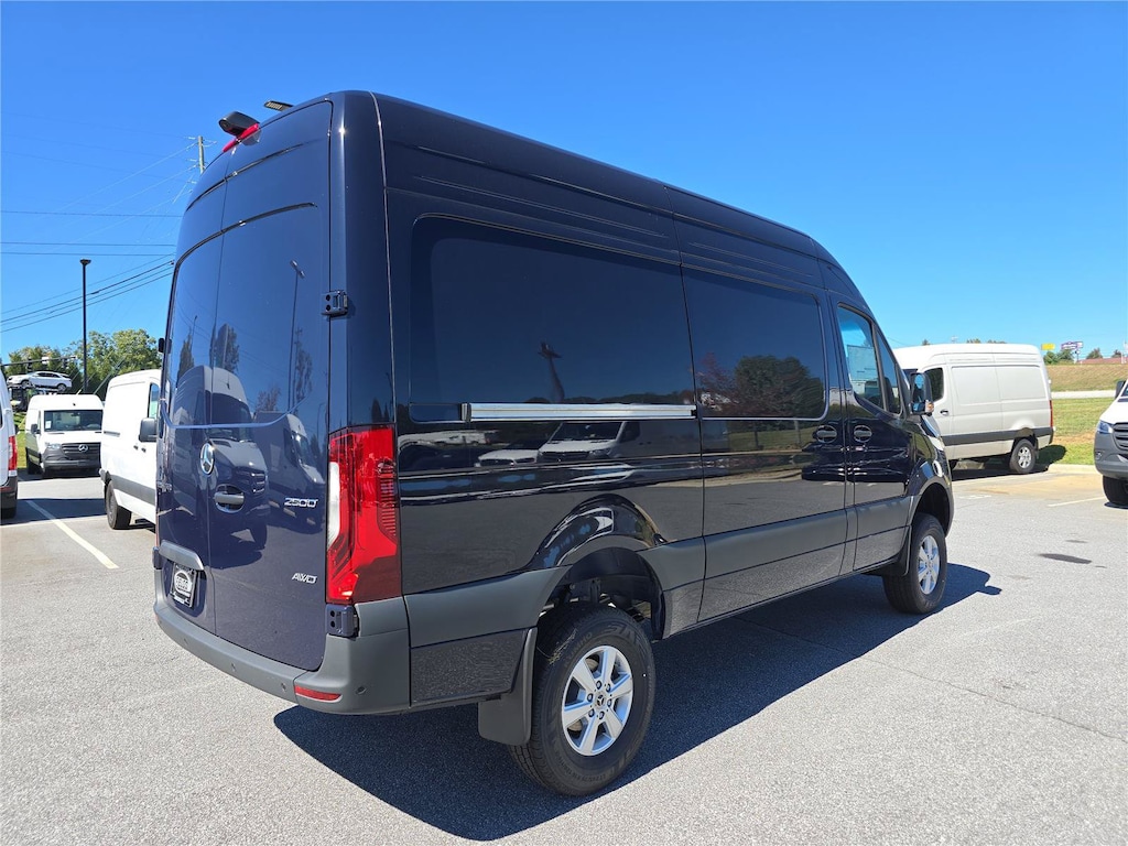New 2026 Mercedes-Benz Sprinter Cargo Van Standard Roof 4-Cyl Diesel HO 2500 Standard Roof I4 Diesel HO 144 AWD