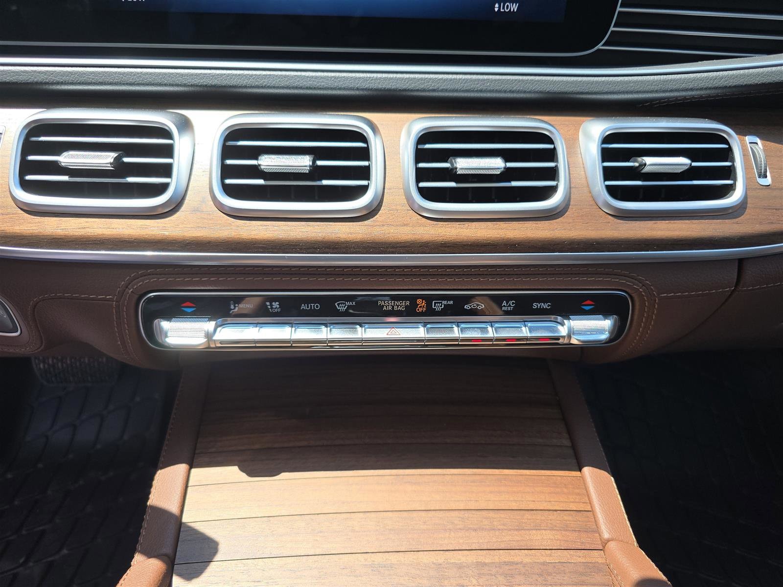 2025 Mercedes-Benz GLE GLE350 - Photo 31