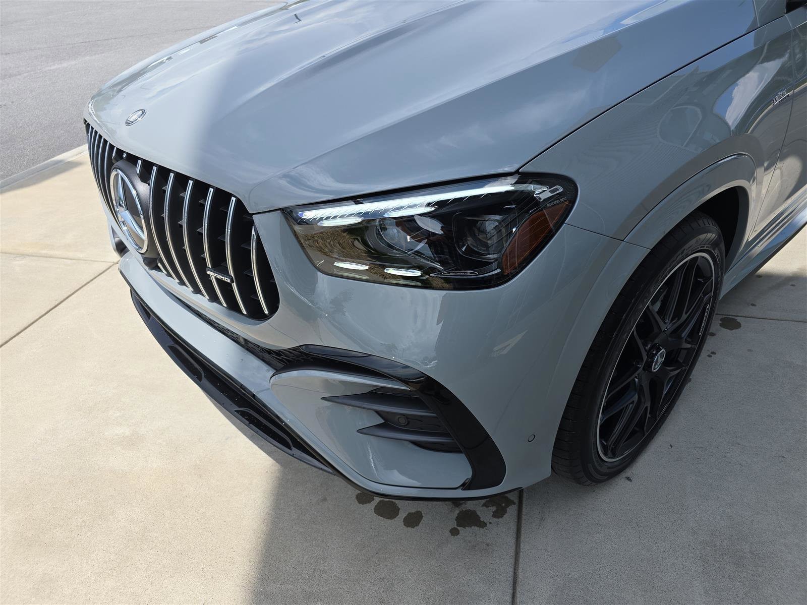 2026 Mercedes-Benz GLE AMG GLE 53 - Photo 11