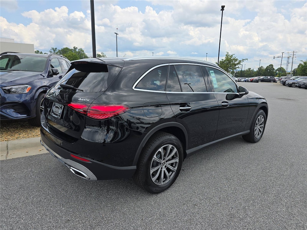 New 2026 Mercedes-Benz GLC 300 4MATIC SUV