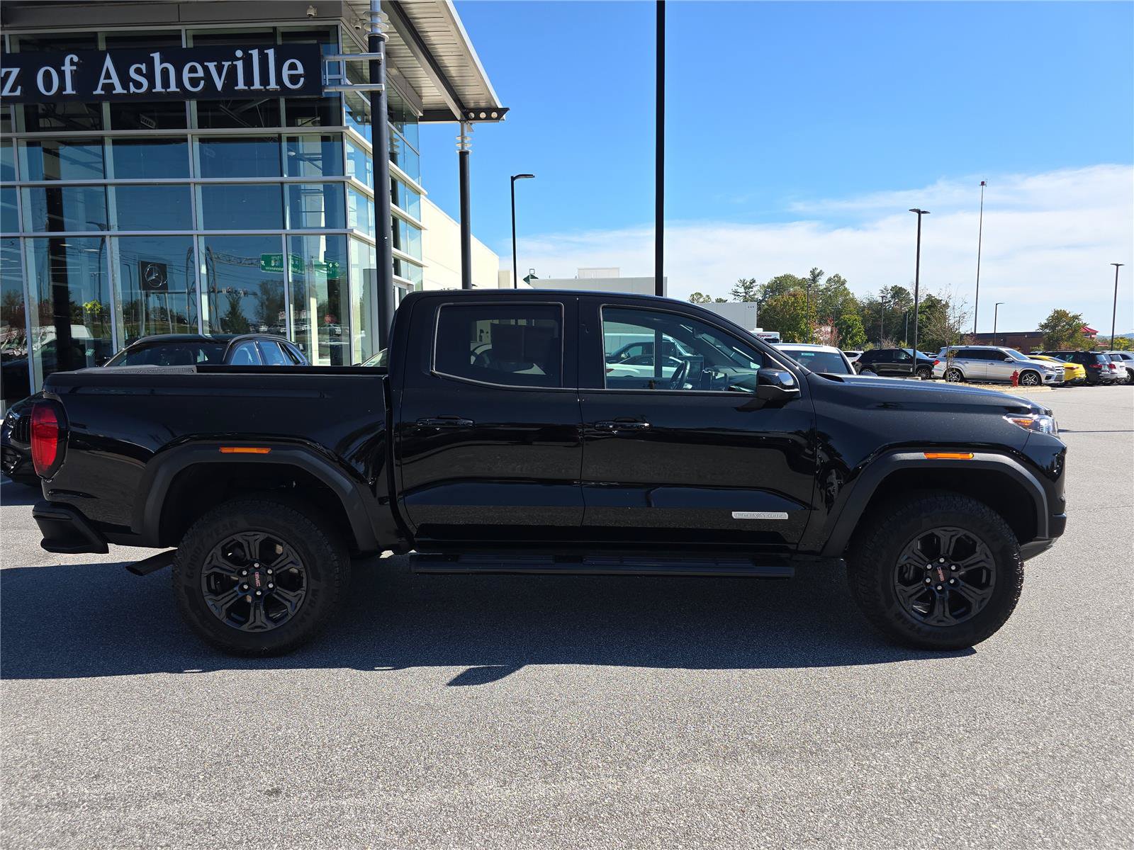 Used 2025 GMC Canyon Elevation 2WD Crew Cab Elevation