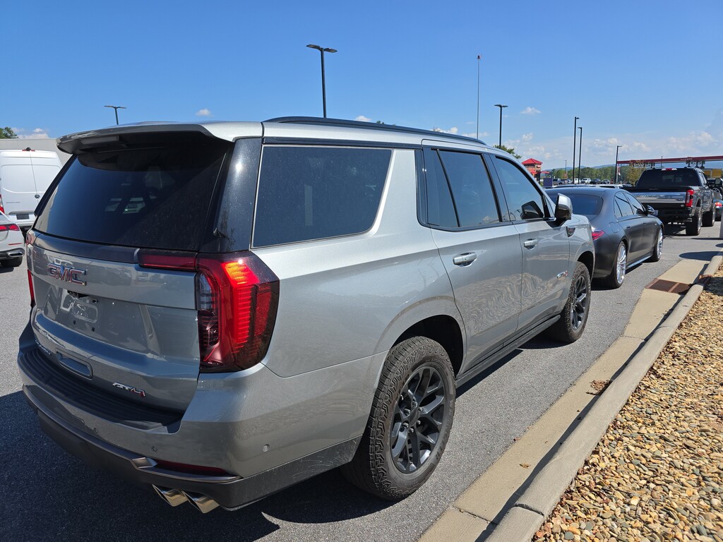 Used 2025 GMC Yukon AT4 Ultimate 4WD AT4 Ultimate