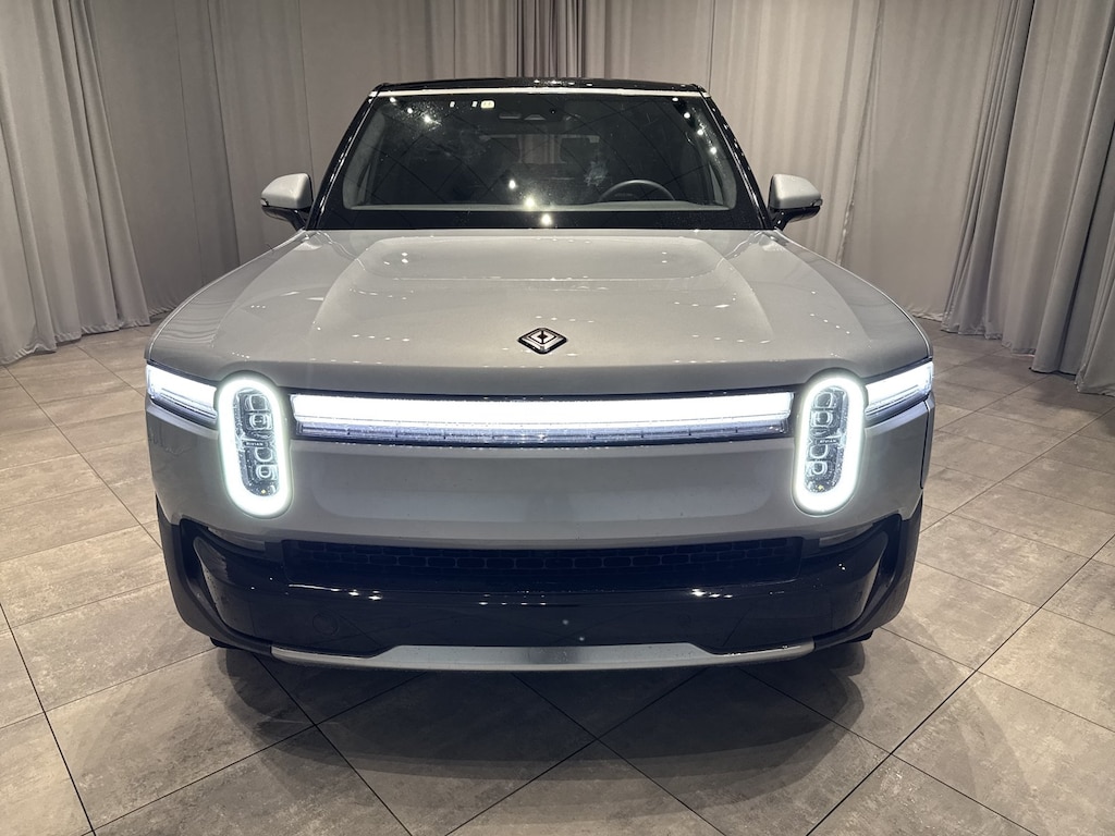 Used 2025 Rivian R1S SUV