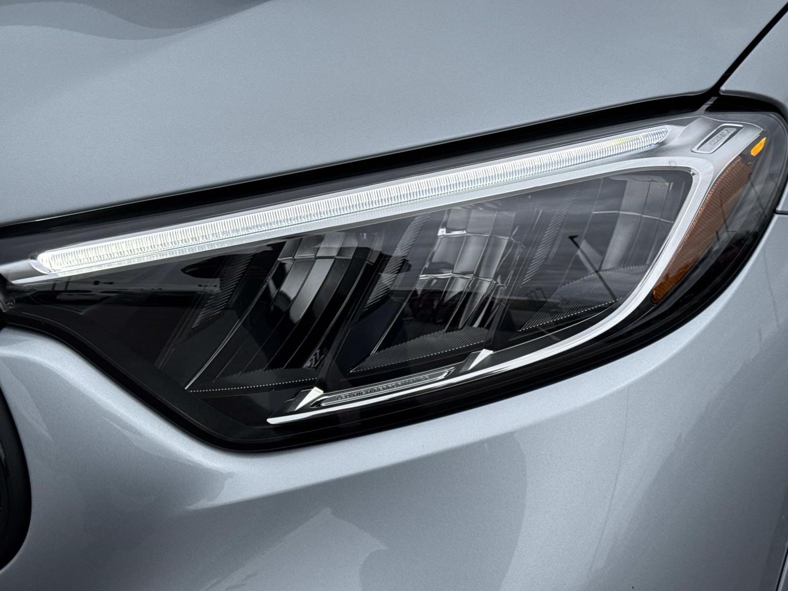 2025 Mercedes-Benz GLC Base - Photo 11
