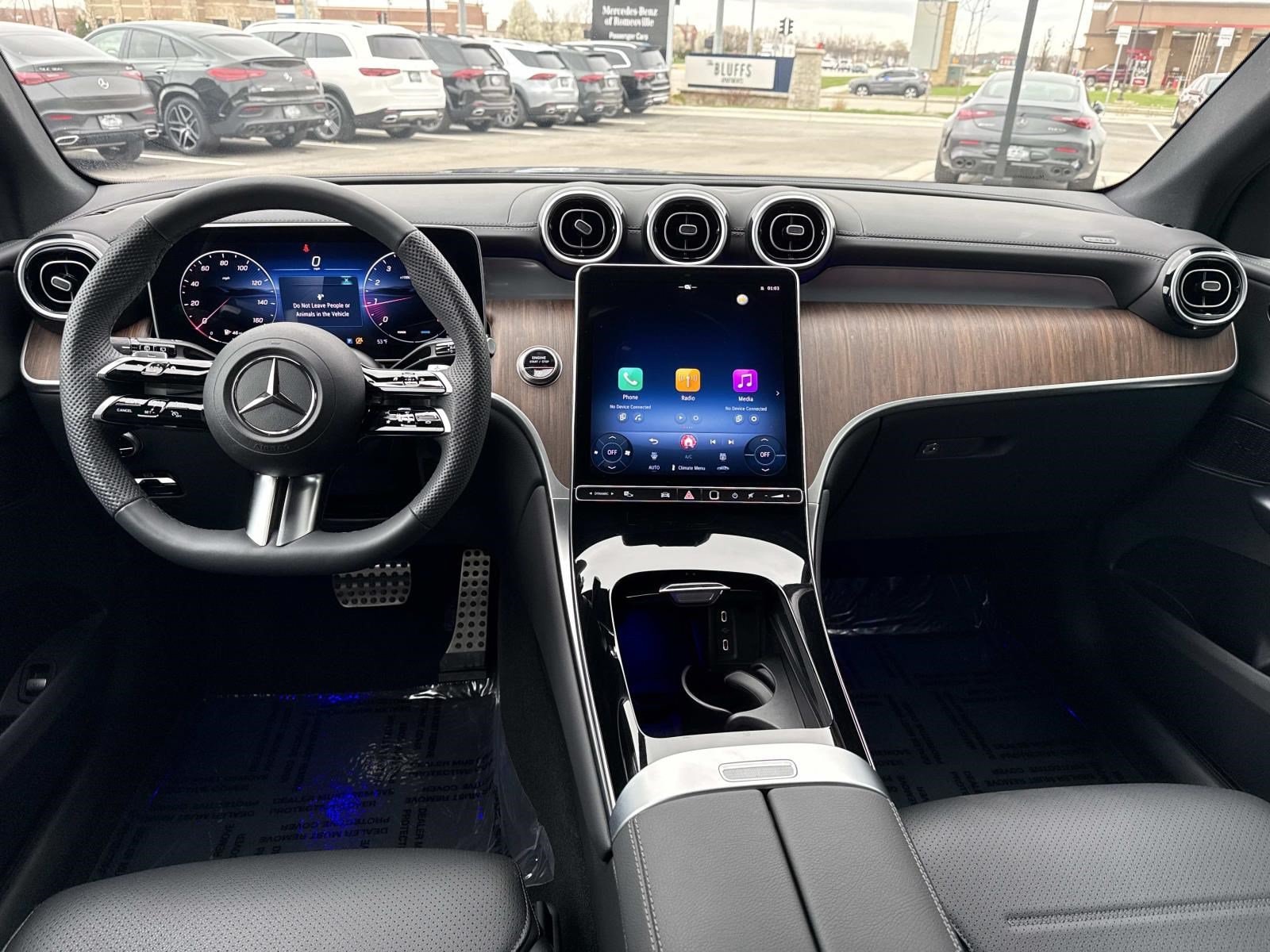 2025 Mercedes-Benz GLC Base - Photo 18