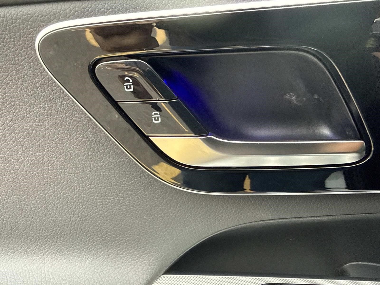 2025 Mercedes-Benz GLC Base - Photo 20